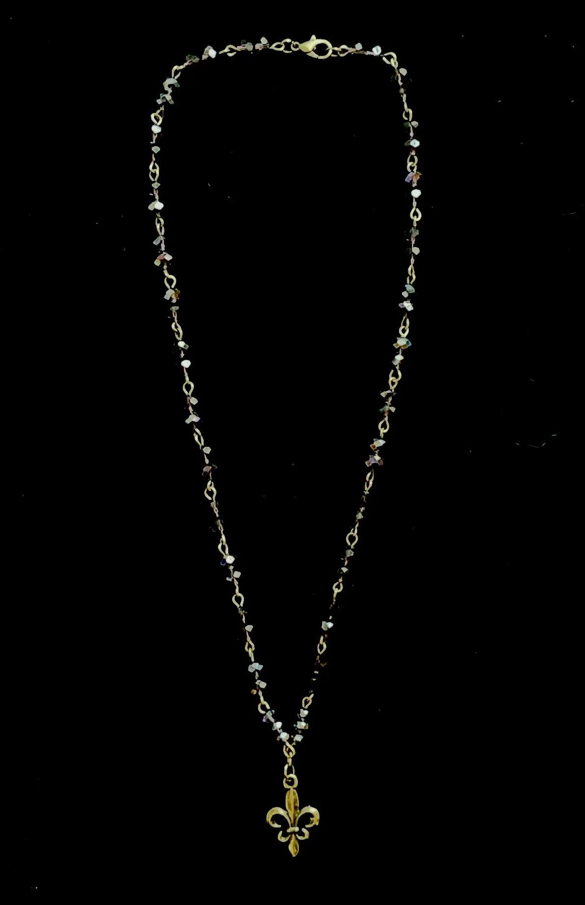 Purple Beaded Fleur-de-Lis Necklace – Vintage Inspired French Royalty Pendant Jewelry