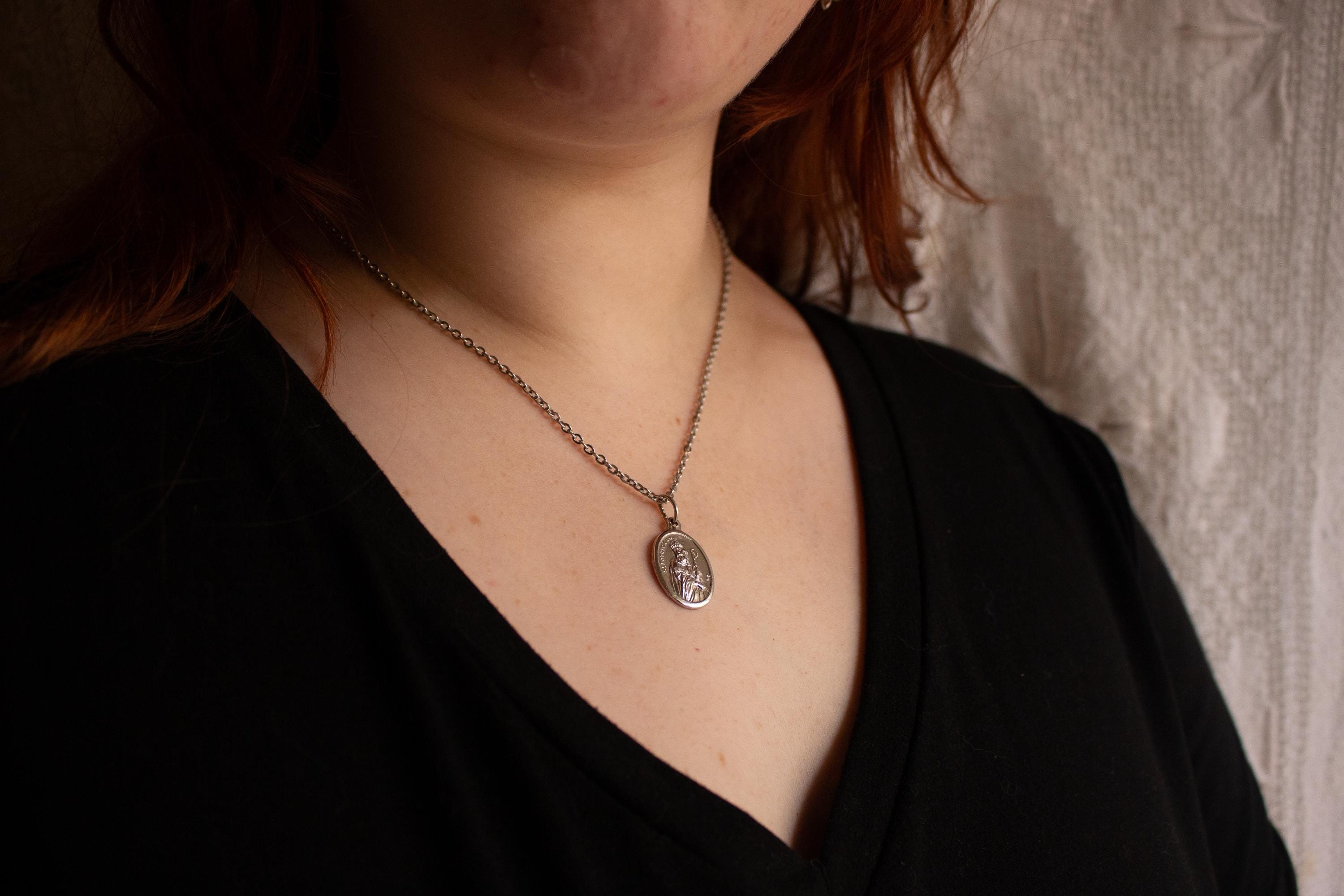 Vintage Inspired St. Patrick Pendant Necklace – Irish Heritage and Luck Jewelry