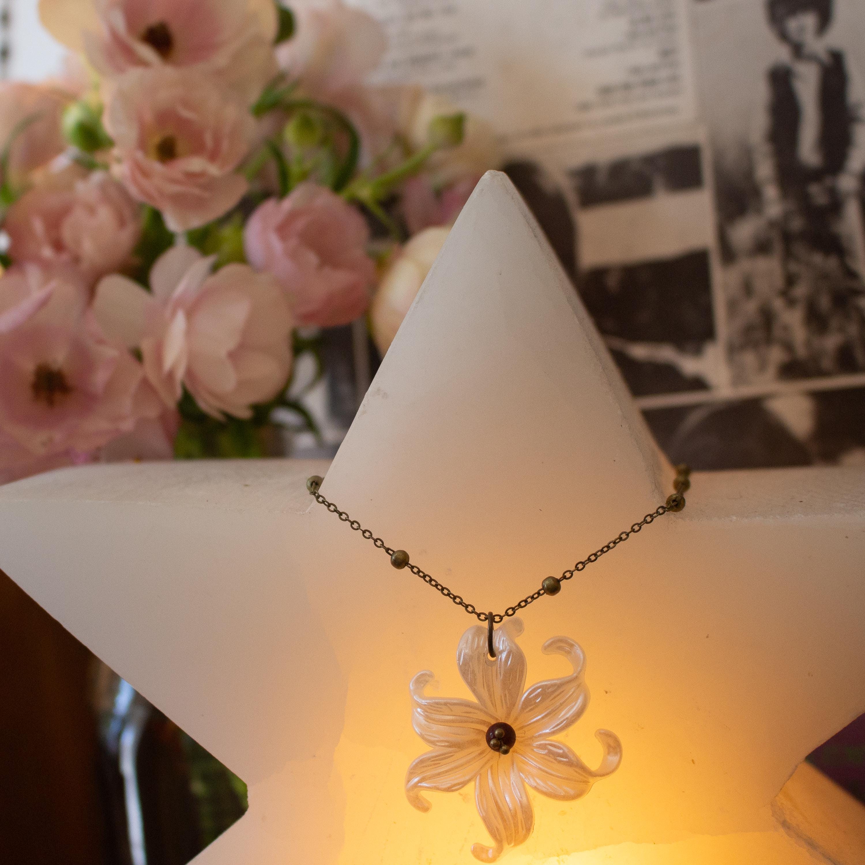 Vintage Inspired Bronze Chain White Lily Pendant Necklace – Art Nouveau Floral Jewelry