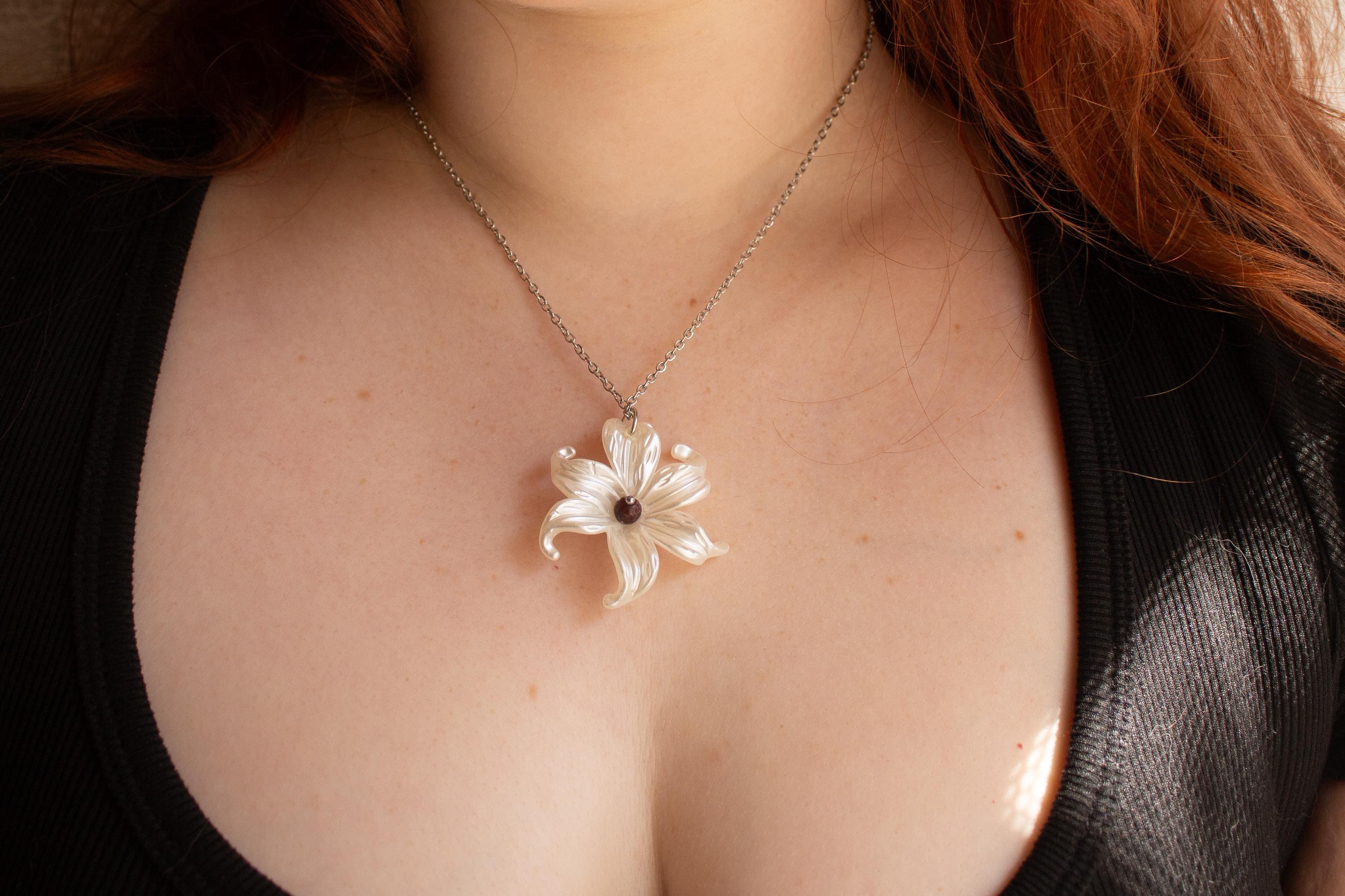 Vintage Inspired Silver Chain White Lily Pendant Necklace – Art Nouveau Floral Jewelry