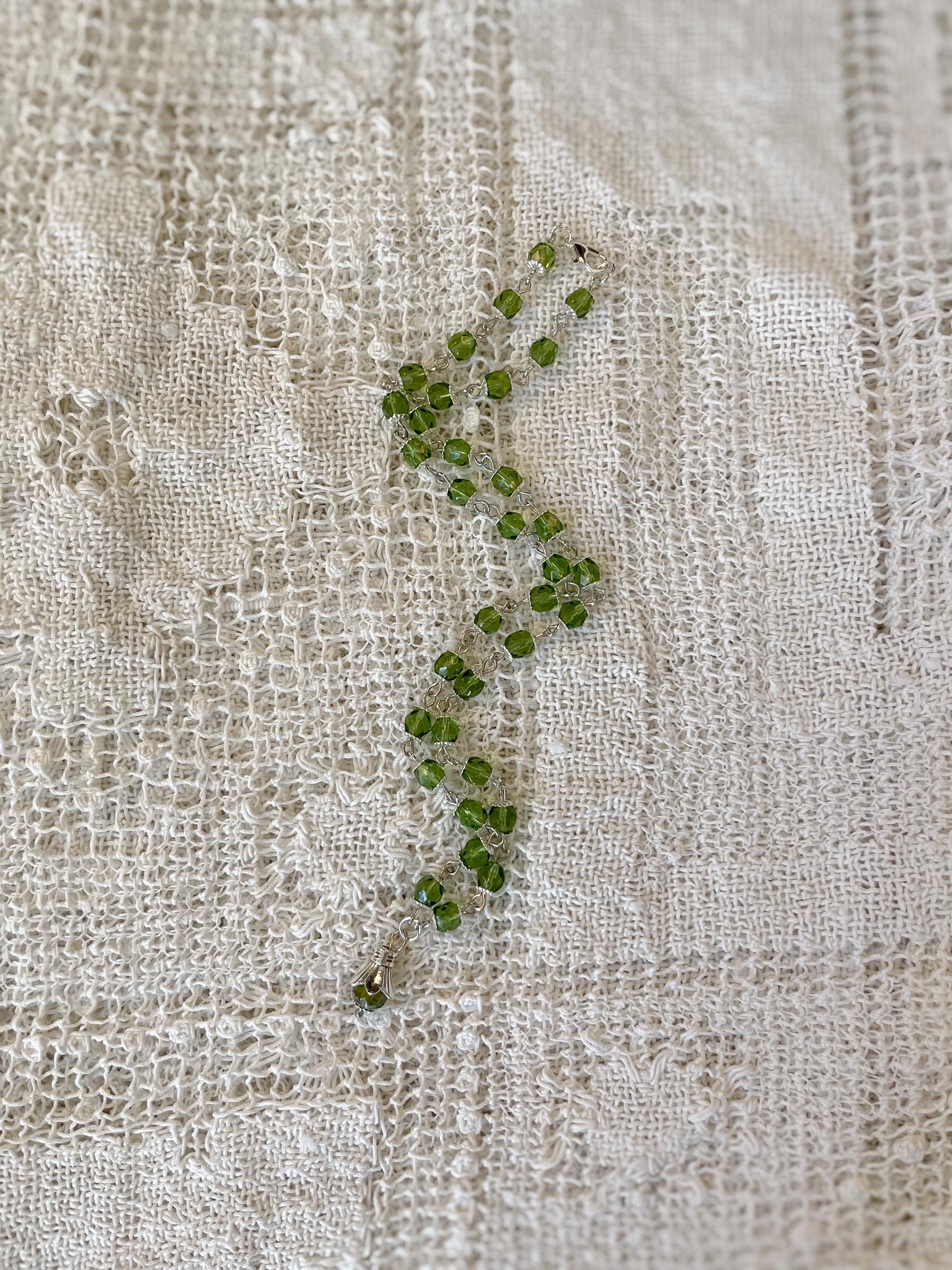 Green and Silver Beaded Necklace with Drop Pendant – Vintage Inspired Statement Jewelry