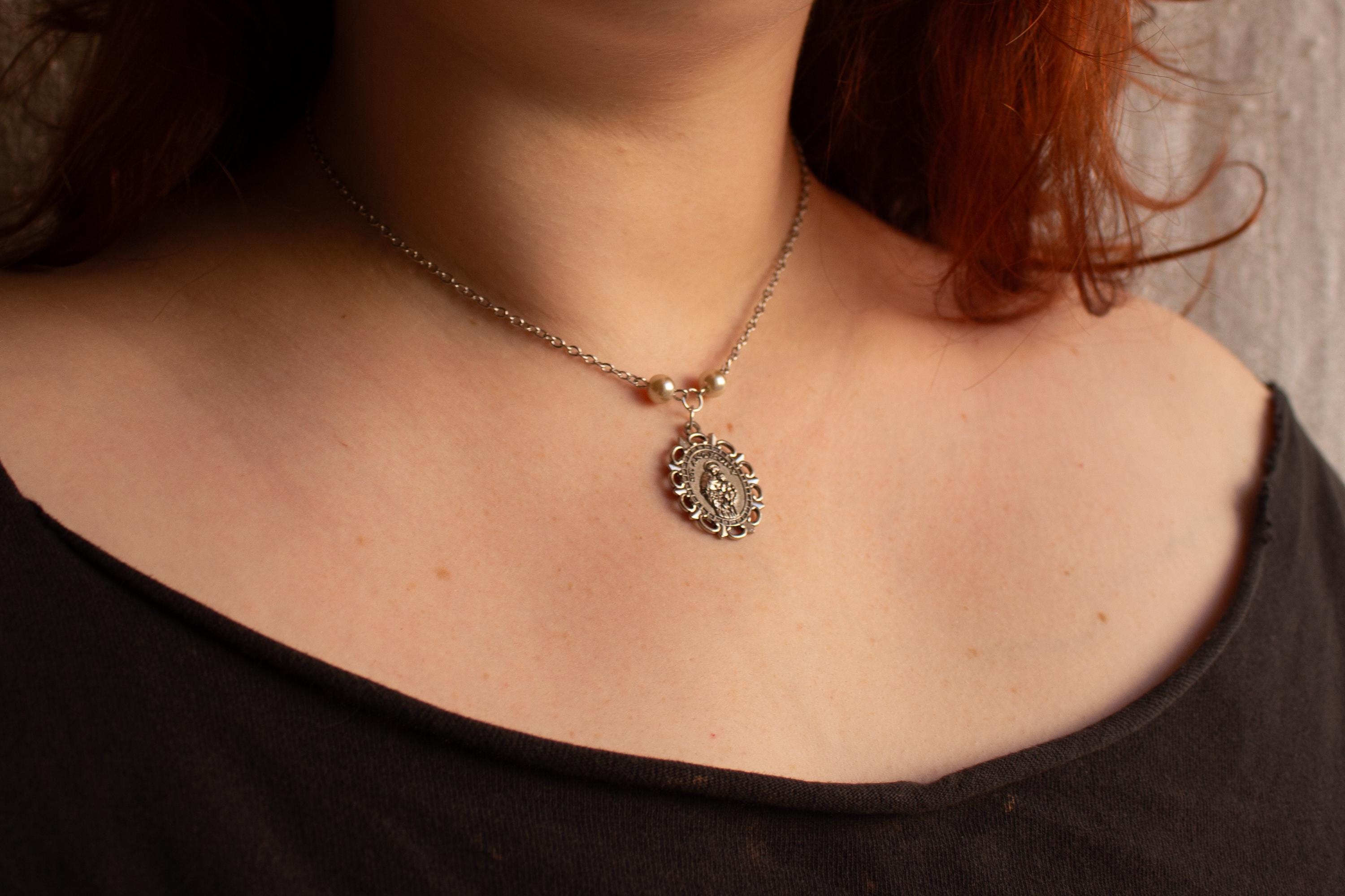 St. Anthony Pearl Pendant Necklace – Vintage Inspired Catholic Jewelry with Faux Pearl Beads