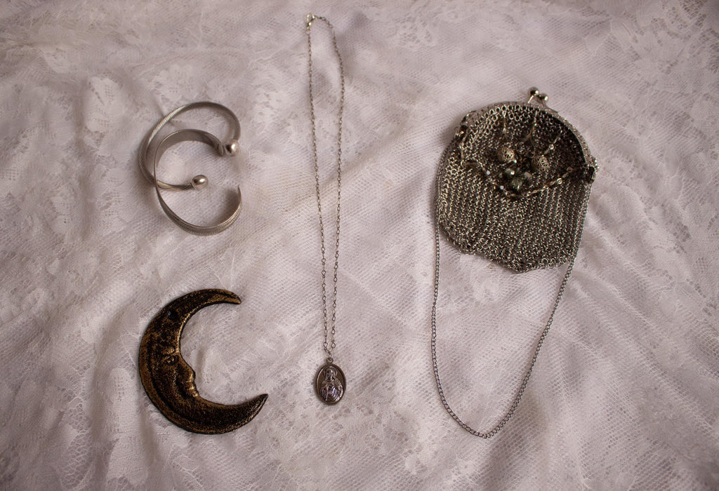 Vintage Inspired Our Lady of Mt. Carmel Pendant Necklace – Catholic Devotional Jewelry