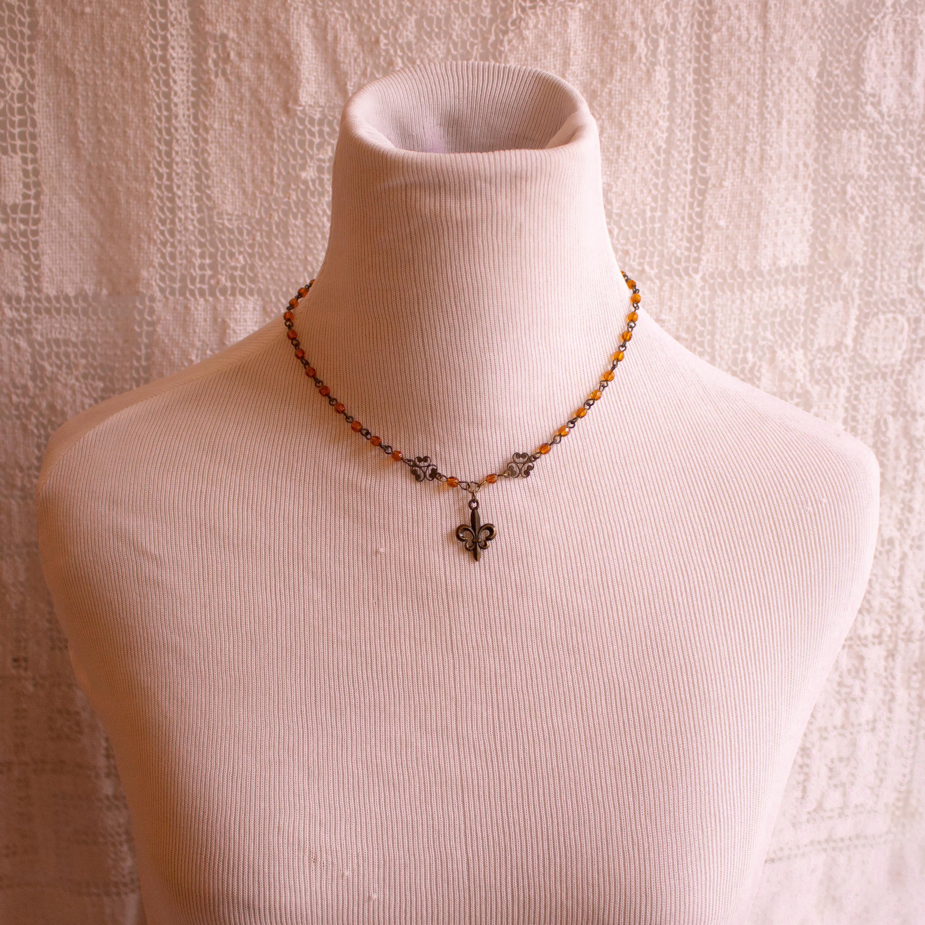 Fleur-de-Lis Beaded Necklace – Vintage Inspired Handmade Pendant with Bronze Filigree