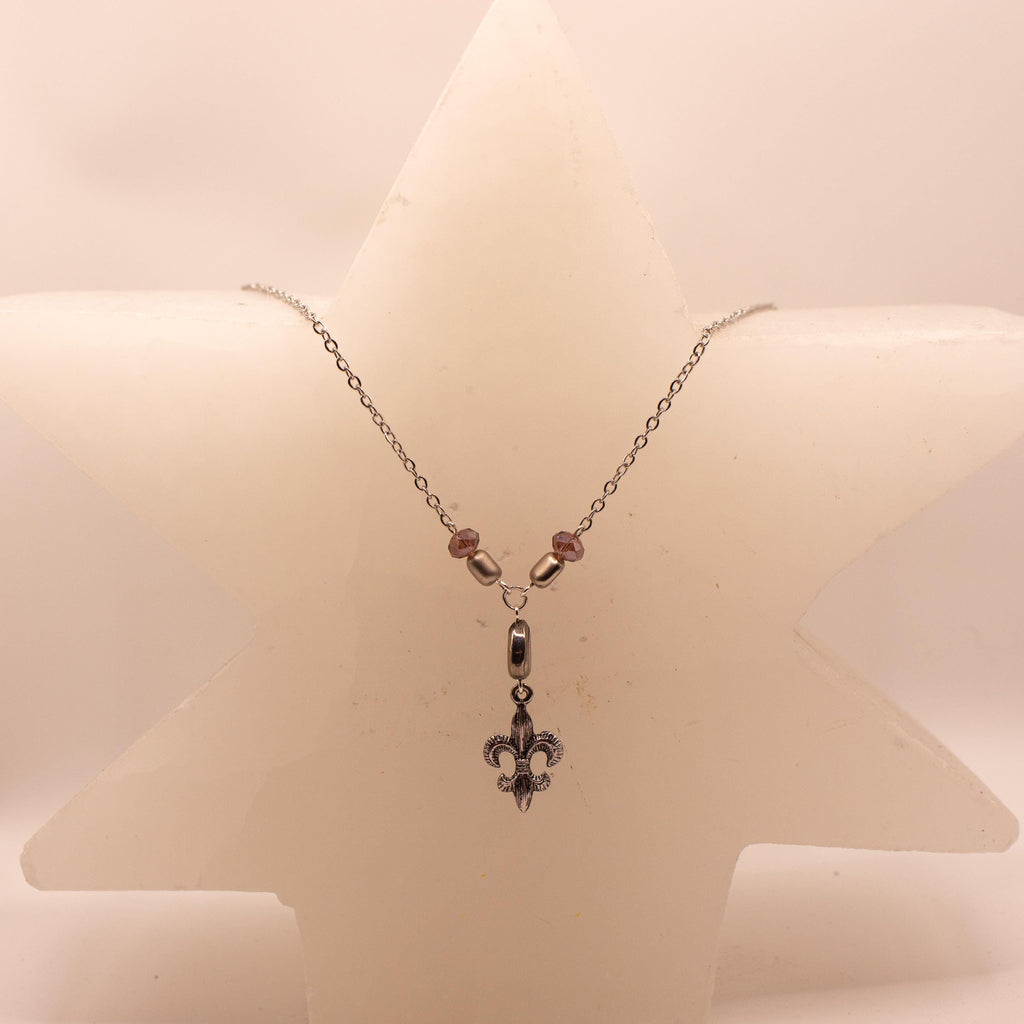 Vintage Inspired Sterling Silver Necklace ⋆ Fleur-de-Lis Pendant with Pink Beads