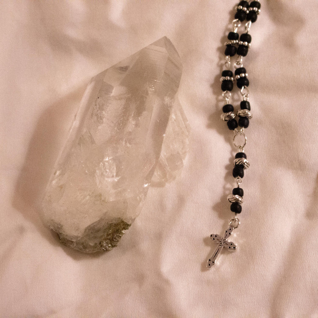 Silver Cross Pendant Necklace ⋆ Vintage Inspired Handmade Black Beaded Rosary-Style Jewelry