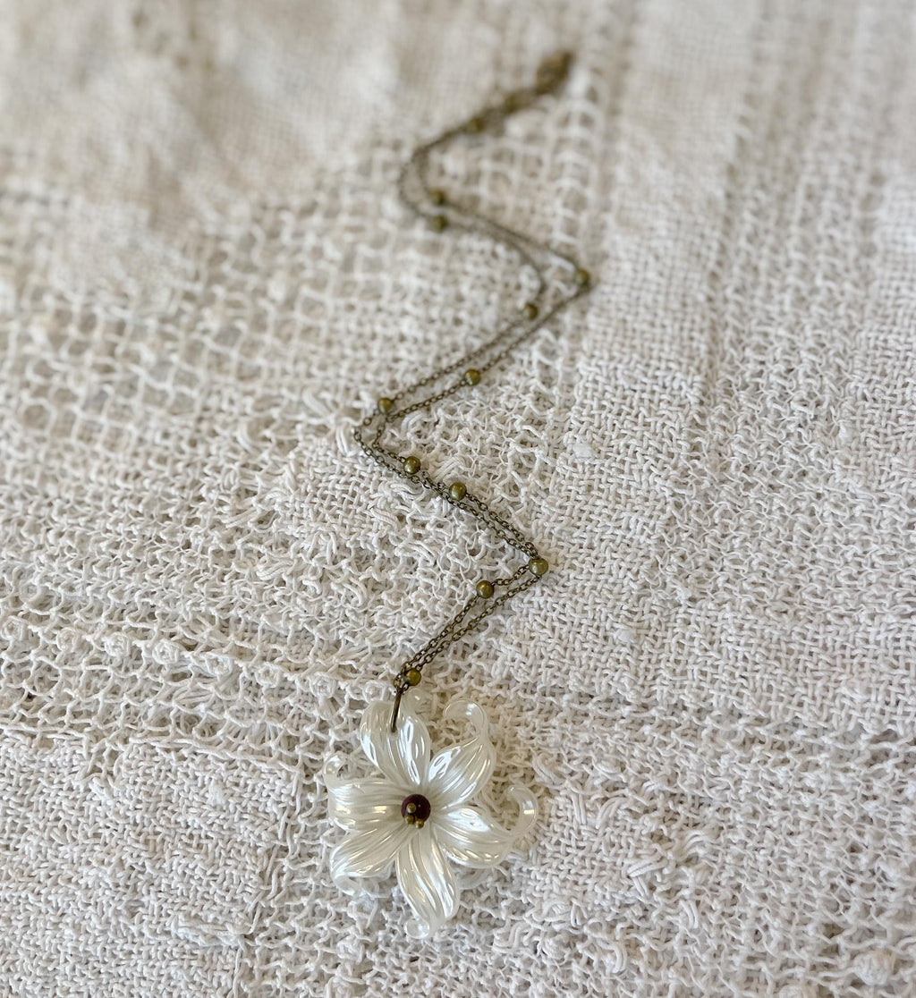 Vintage Inspired Bronze Chain White Lily Pendant Necklace – Art Nouveau Floral Jewelry