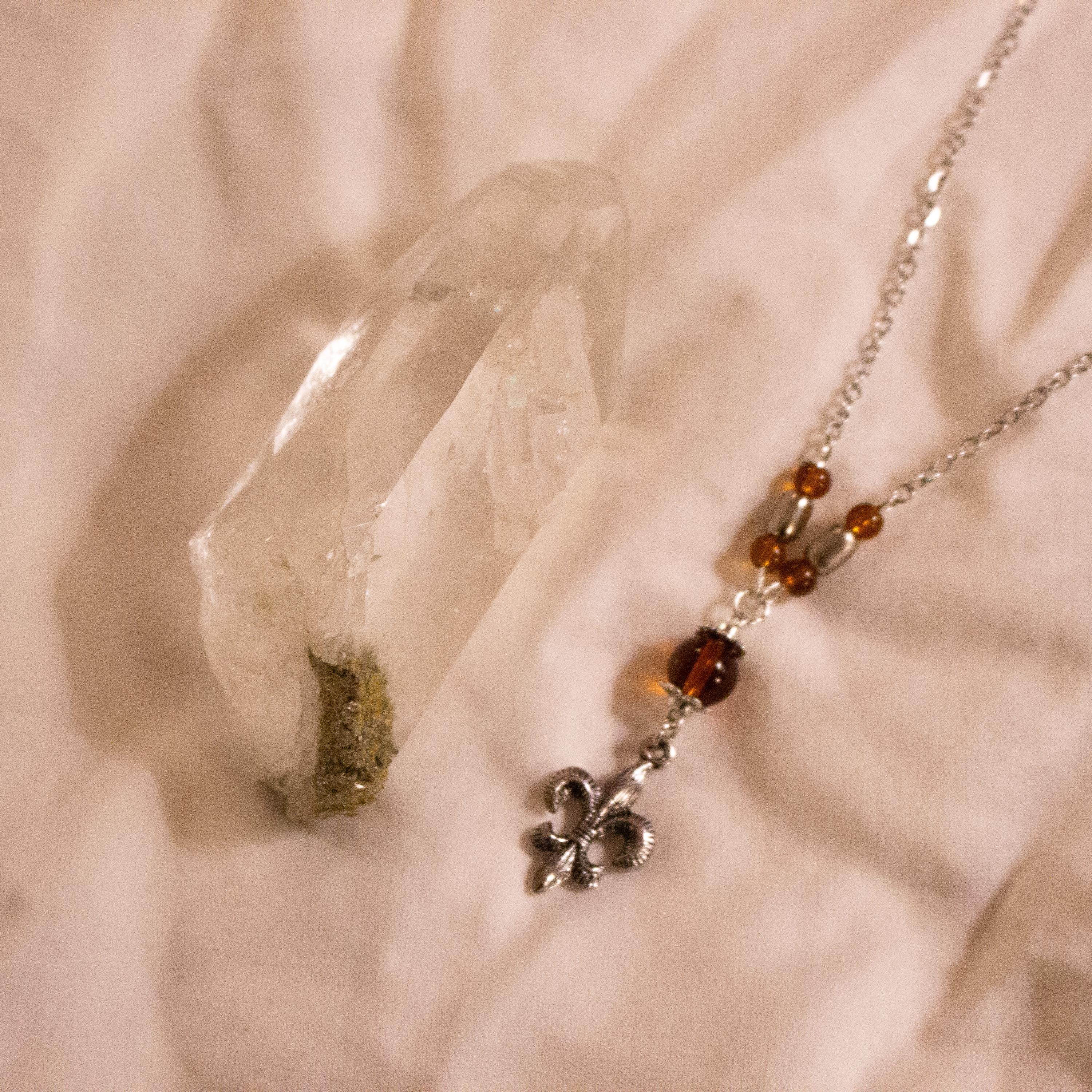 Vintage Inspired Sterling Silver Necklace ⋆ Fleur-de-Lis Pendant with Orange Beads