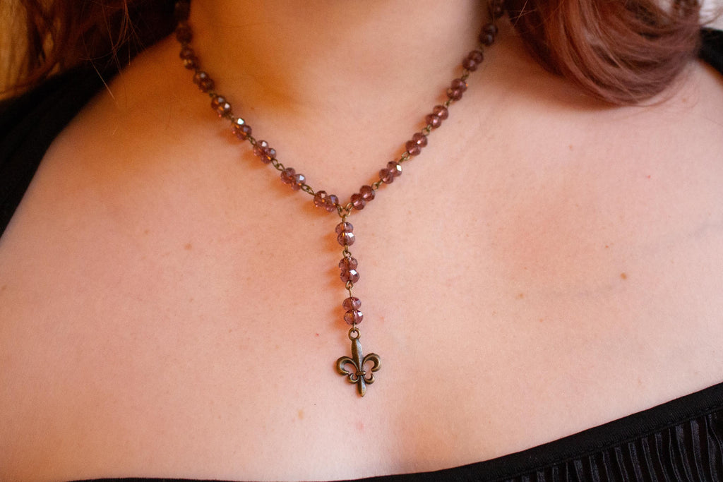 Light Purple Beaded Fleur-de-Lis Necklace ⋆ Vintage Inspired