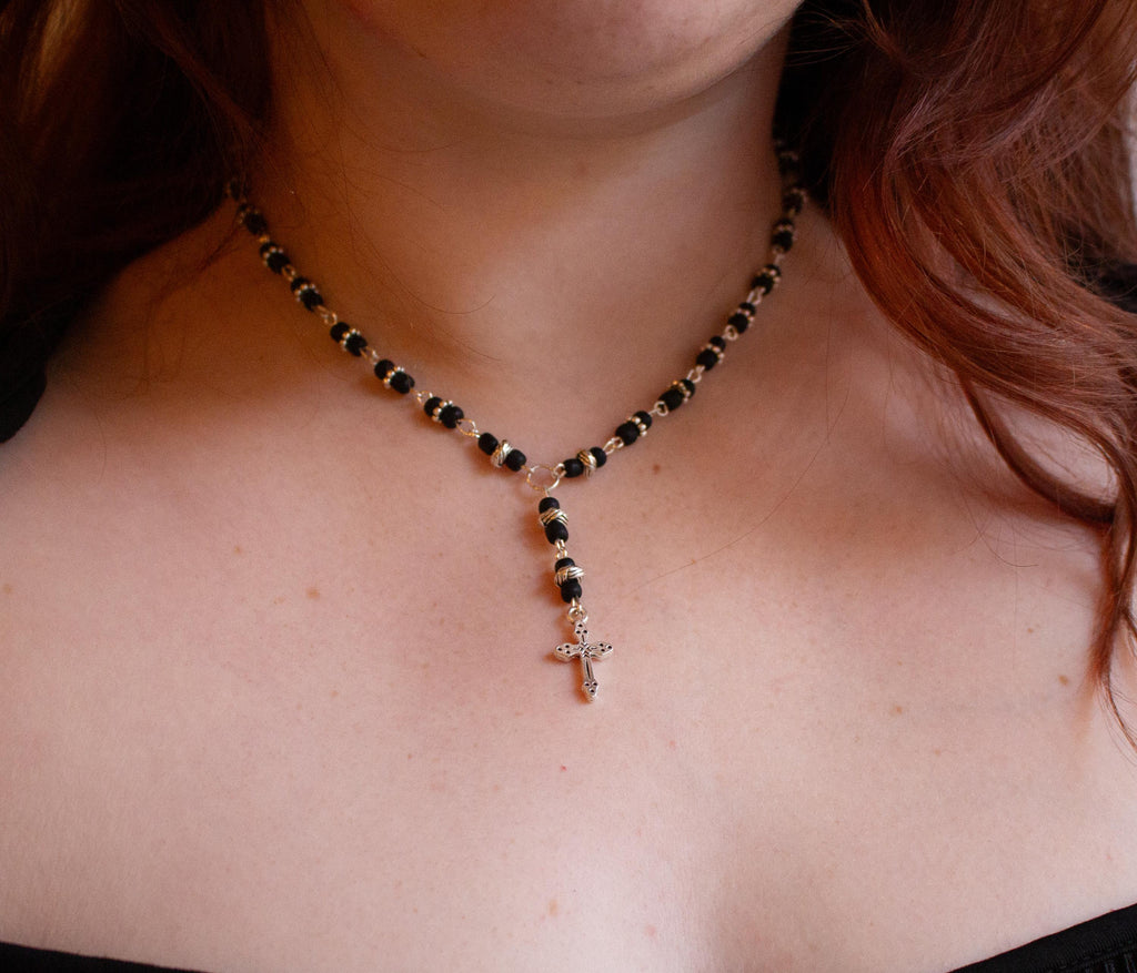 Silver Cross Pendant Necklace ⋆ Vintage Inspired Handmade Black Beaded Rosary-Style Jewelry