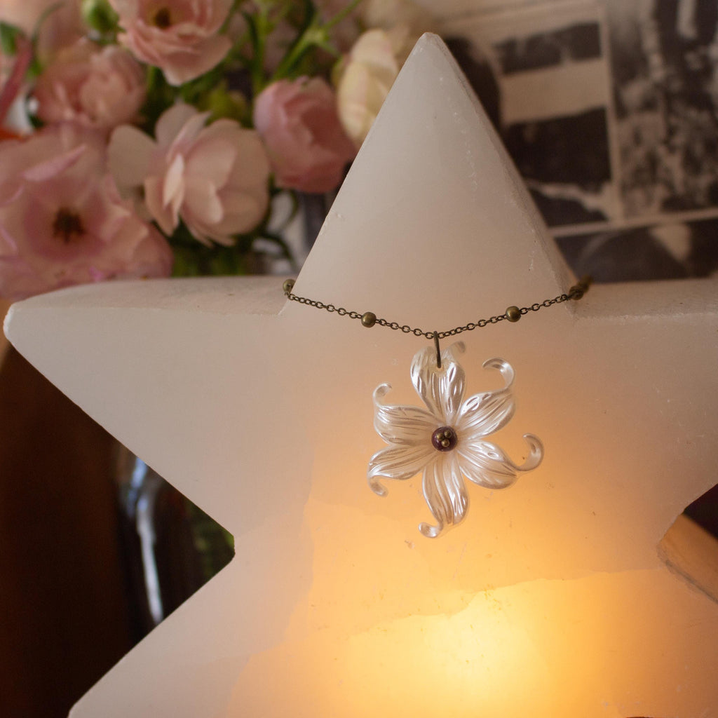 Vintage Inspired Bronze Chain White Lily Pendant Necklace – Art Nouveau Floral Jewelry