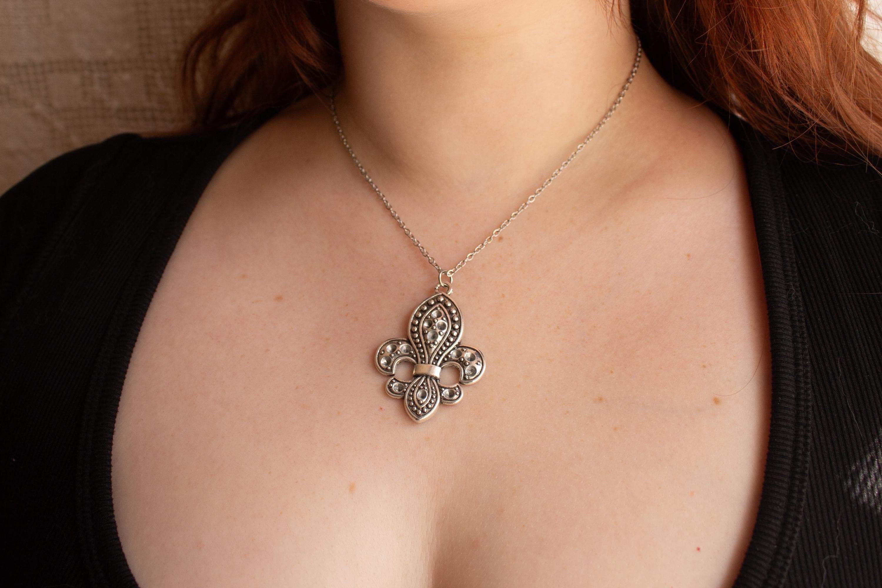 Vintage Inspired Silver Necklace Fleur-De-Lis Pendant Necklace